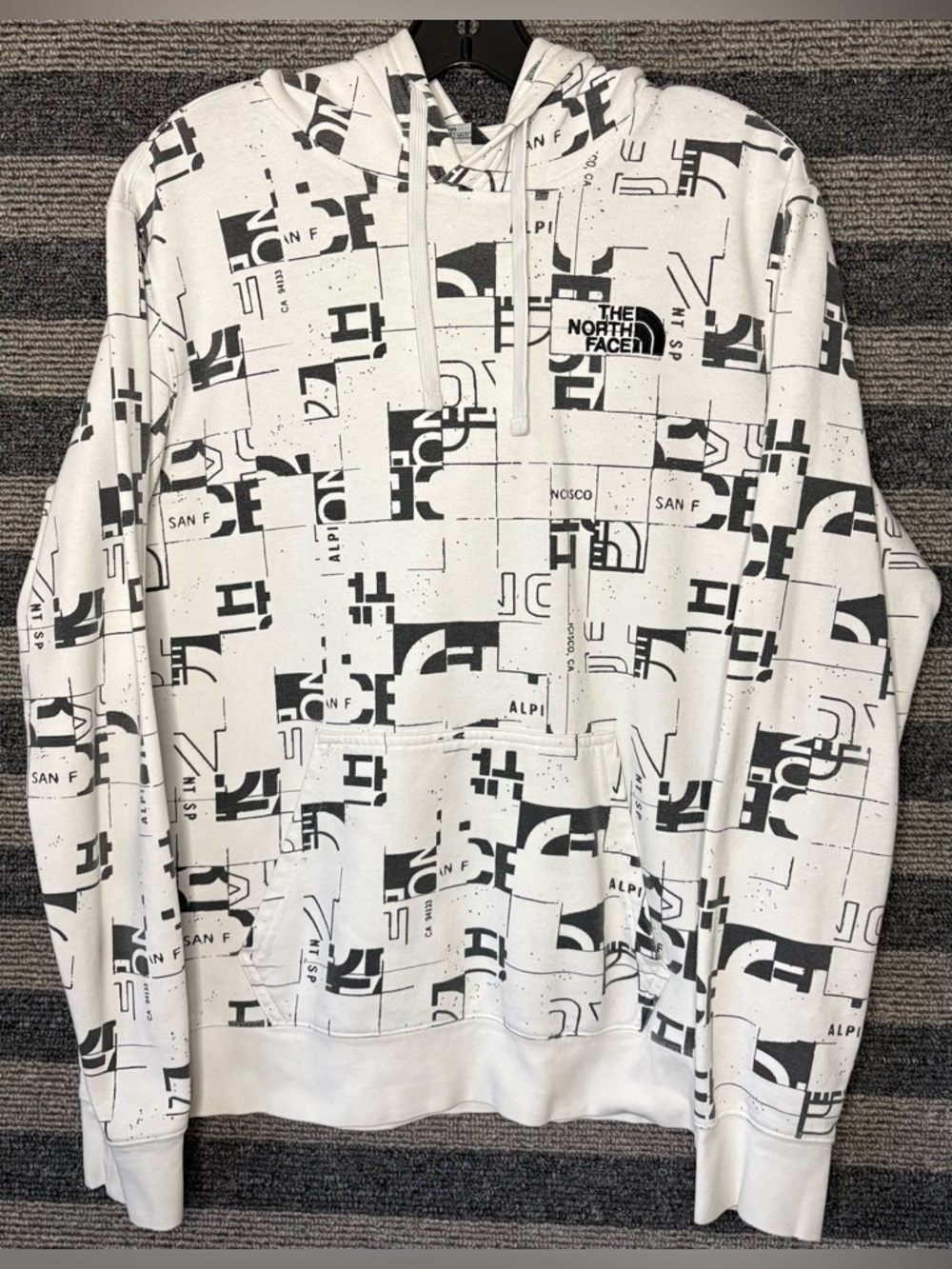 The North Face White & Black Graphic Logo Hoodie Sweatshirt Men’s Medium EUC